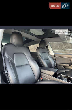 Седан Tesla Model 3 2020 в Млинове фото 3 Седан Tesla Model 3 2020 в Млинове