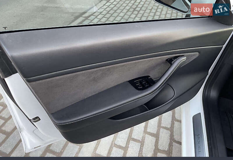 Седан Tesla Model 3 2020 в Млинове фото 6 Седан Tesla Model 3 2020 в Млинове