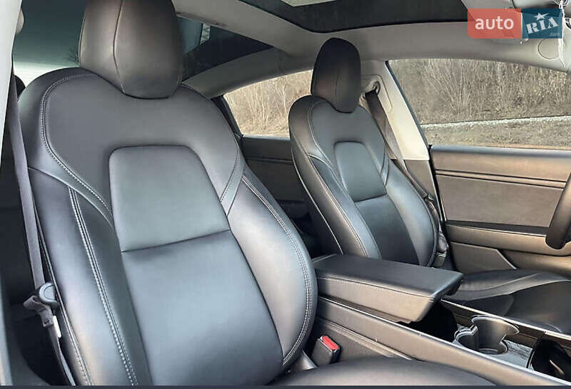 Седан Tesla Model 3 2020 в Млинове фото 4 Седан Tesla Model 3 2020 в Млинове