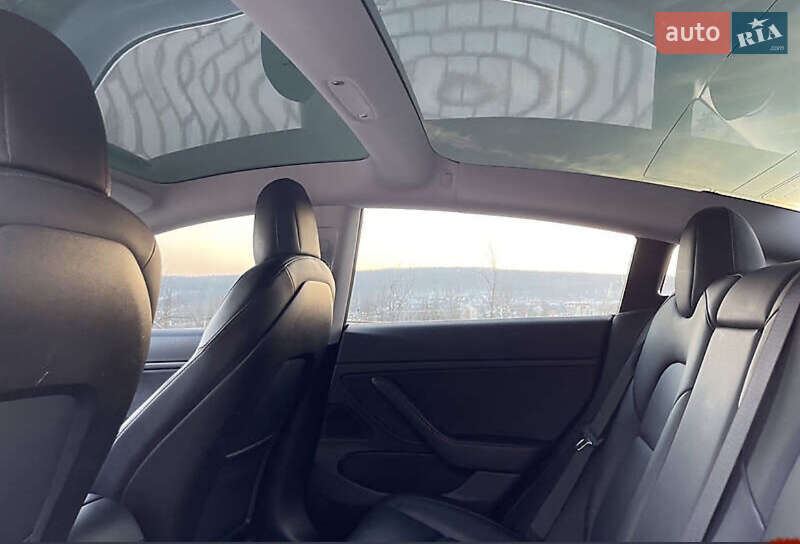Седан Tesla Model 3 2020 в Млинове фото 10 Седан Tesla Model 3 2020 в Млинове