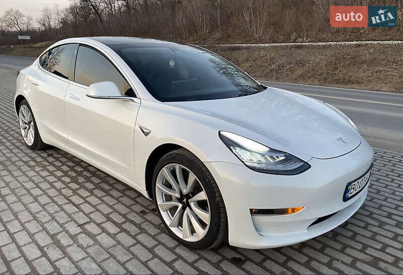 Седан Tesla Model 3 2020 в Млинове фото 20 Седан Tesla Model 3 2020 в Млинове