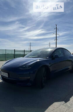 TESLA MODEL 3 2020