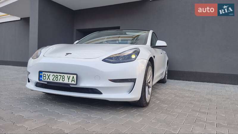 Tesla Model 3 2022