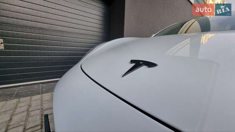 Седан Tesla Model 3 2022 в Хмельницькому