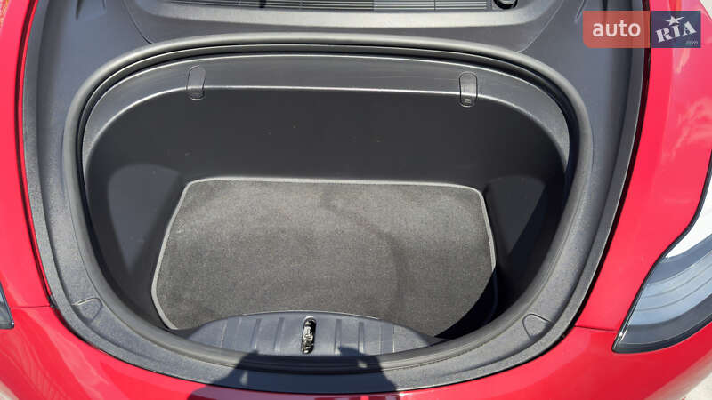 Седан Tesla Model 3 2018 в Луцке фото 12 Седан Tesla Model 3 2018 в Луцке