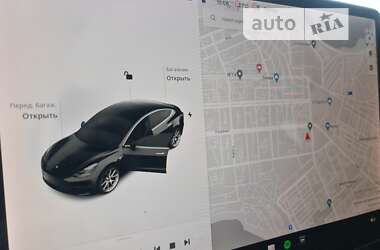 Седан Tesla Model 3 2019 в Миколаєві