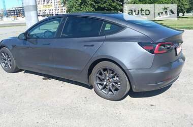 Седан Tesla Model 3 2021 в Харкові