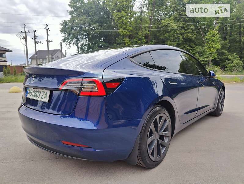 Седан Tesla Model 3 2022 в Вінниці