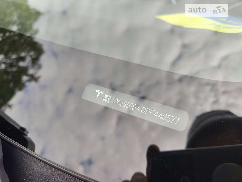 Седан Tesla Model 3 2022 в Виннице