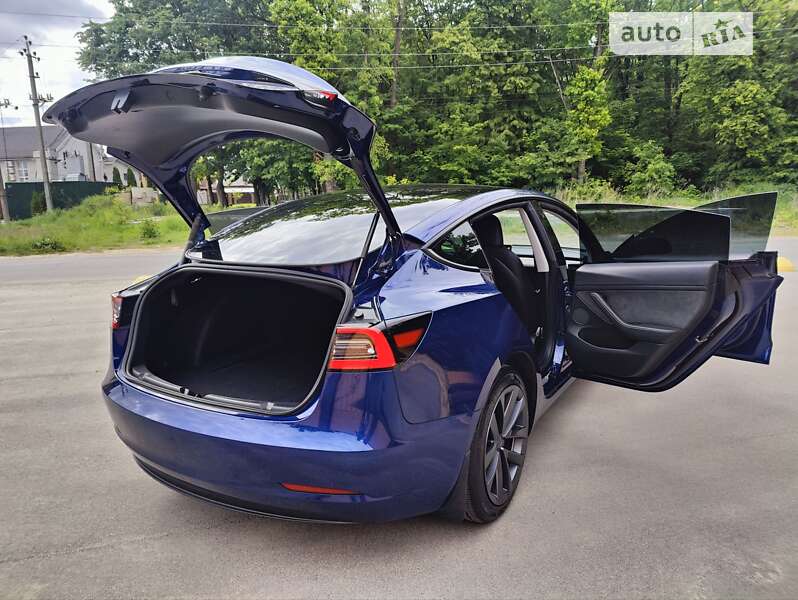 Седан Tesla Model 3 2022 в Вінниці