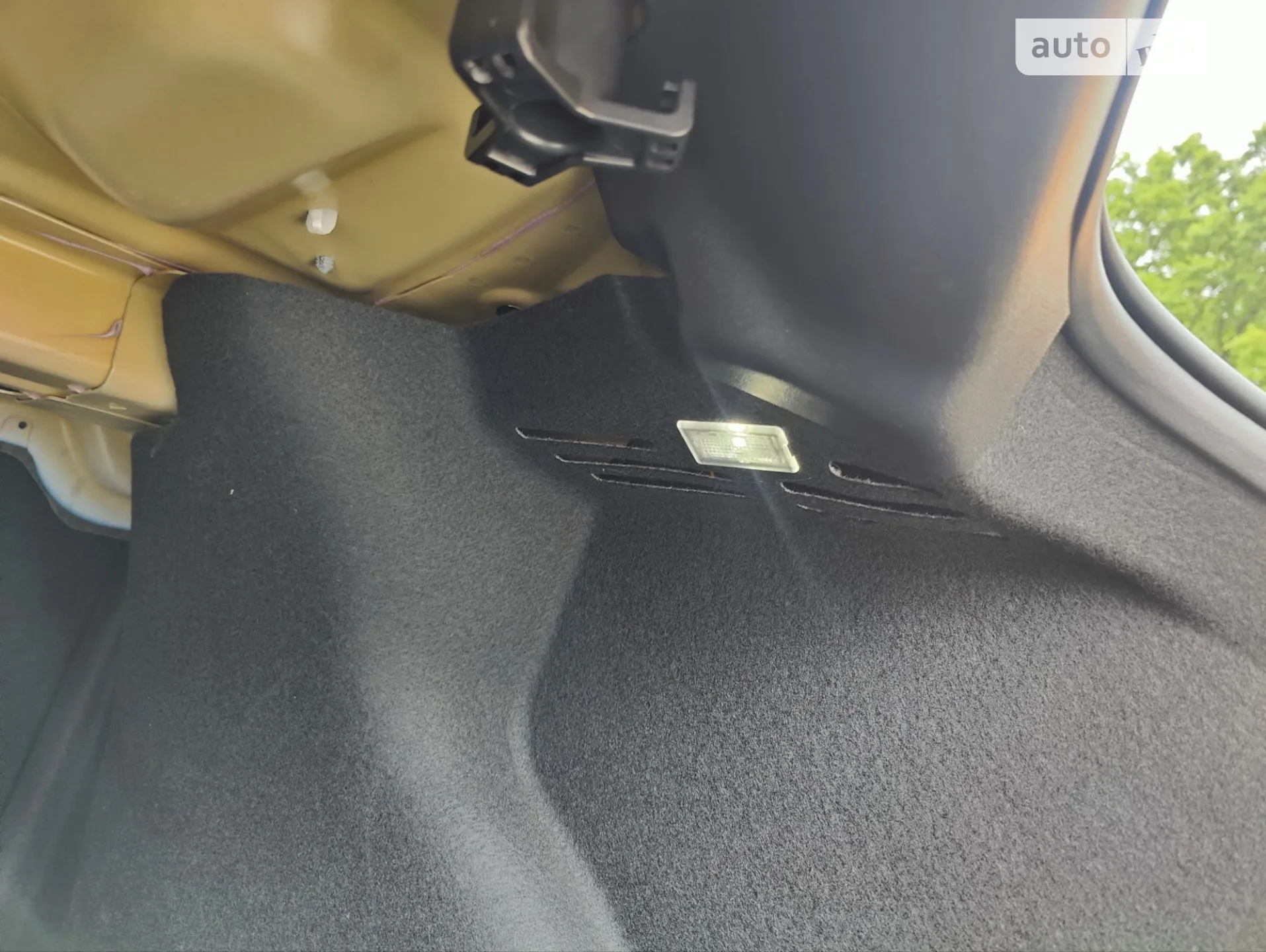 2022 Tesla Model 3 - мініатюра 35