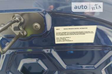 Седан Tesla Model 3 2022 в Виннице