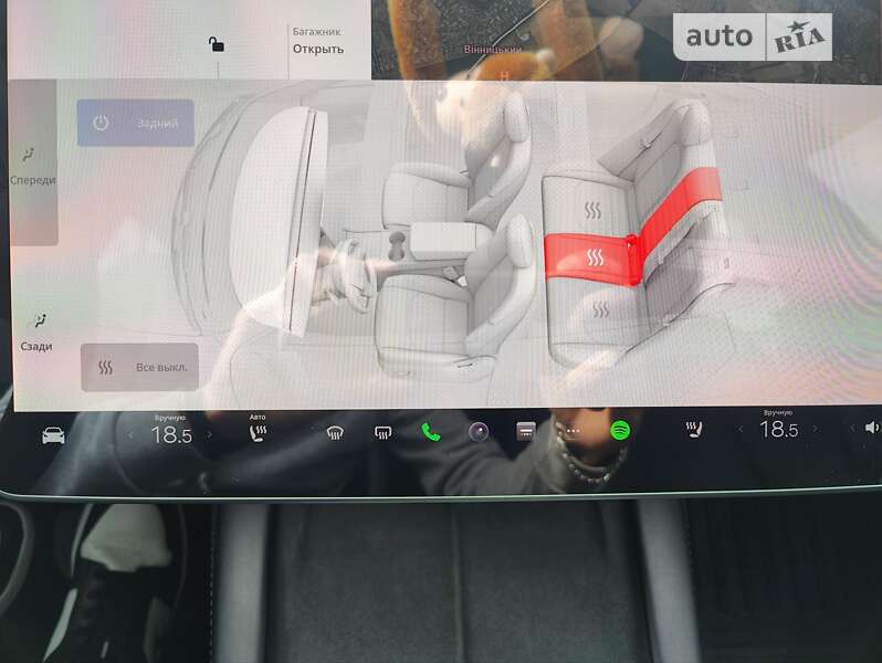 Седан Tesla Model 3 2022 в Виннице