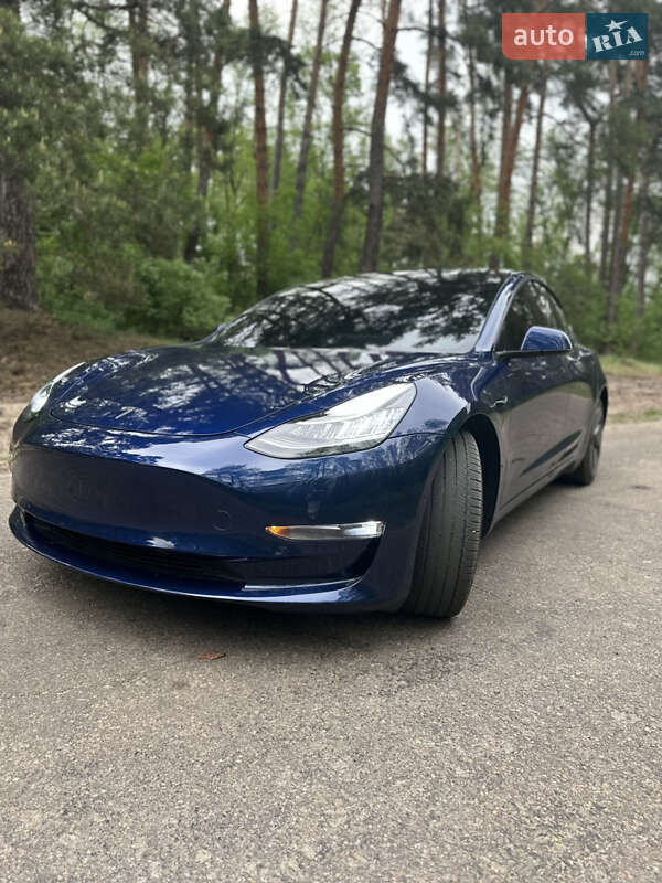 Седан Tesla Model 3 2022 в Полтаве фото 2 Седан Tesla Model 3 2022 в Полтаве