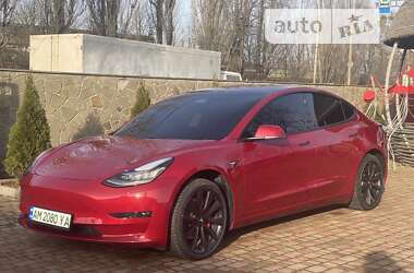 Седан Tesla Model 3 2018 в Коростене
