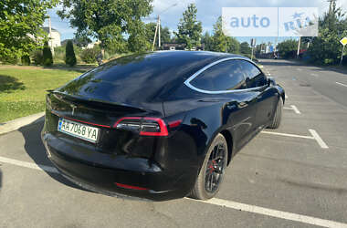 Седан Tesla Model 3 2018 в Киеве