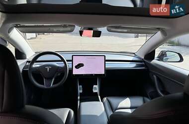 Седан Tesla Model 3 2019 в Кривом Роге