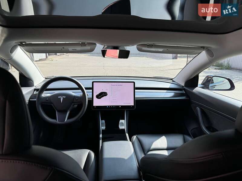 Седан Tesla Model 3 2019 в Кривом Роге