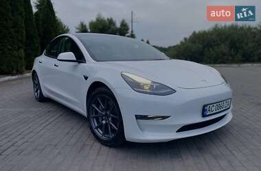 Седан Tesla Model 3 2022 в Луцке