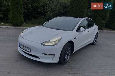 Седан Tesla Model 3 2022 в Луцке