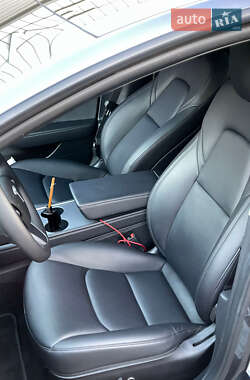 Седан Tesla Model 3 2022 в Киеве фото 5 Седан Tesla Model 3 2022 в Киеве