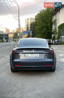 Седан Tesla Model 3 2022 в Киеве фото 7 Седан Tesla Model 3 2022 в Киеве