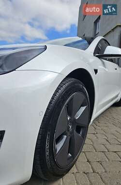 Седан Tesla Model 3 2021 в Ивано-Франковске