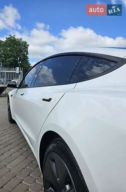 Седан Tesla Model 3 2021 в Ивано-Франковске