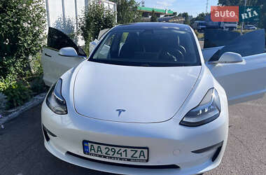 Седан Tesla Model 3 2018 в 