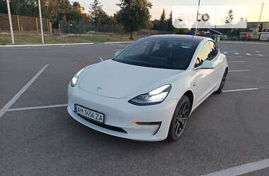 Седан Tesla Model 3 2018 в Житомире