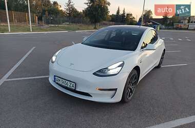 Седан Tesla Model 3 2018 в Житомирі