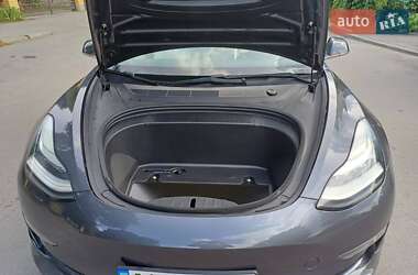 Седан Tesla Model 3 2018 в 