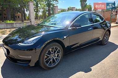 Седан Tesla Model 3 2019 в Кропивницком
