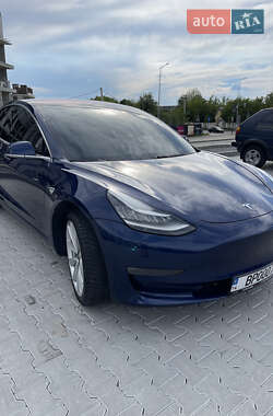 Седан Tesla Model 3 2018 в 