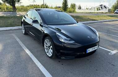 Седан Tesla Model 3 2019 в Луцке