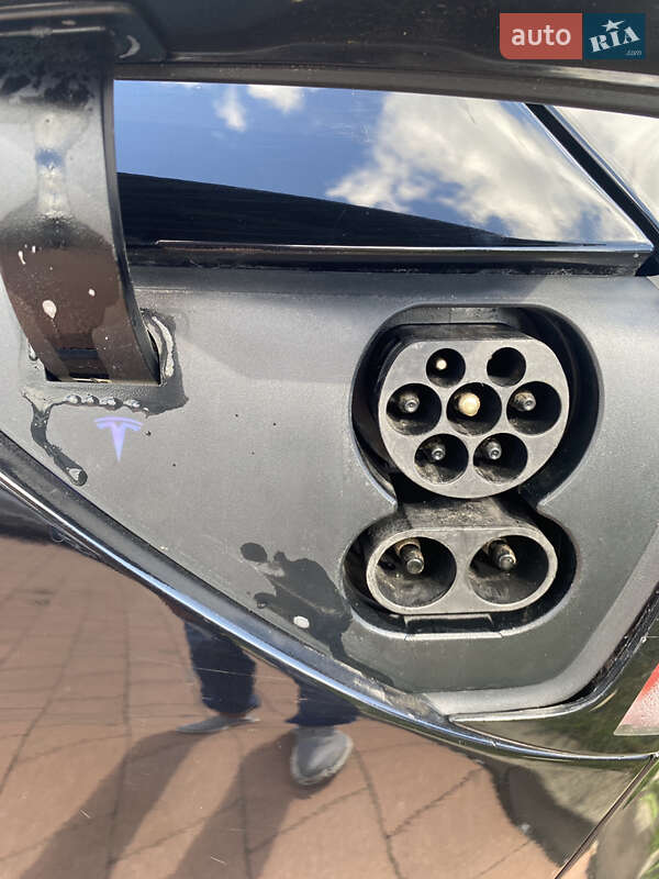 Седан Tesla Model 3 2019 в Шептицькому