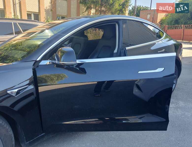 Седан Tesla Model 3 2018 в Хмельницькому