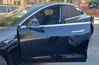 Седан Tesla Model 3 2018 в 