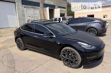 Седан Tesla Model 3 2018 в Миколаєві