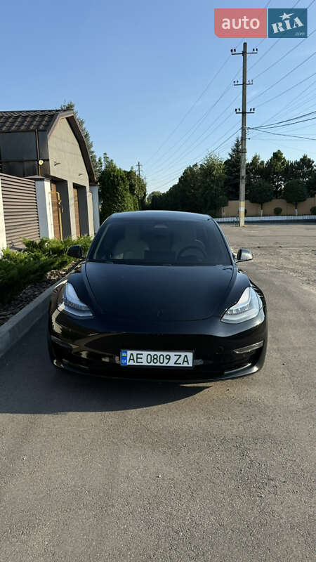 Седан Tesla Model 3 2019 в Днепре
