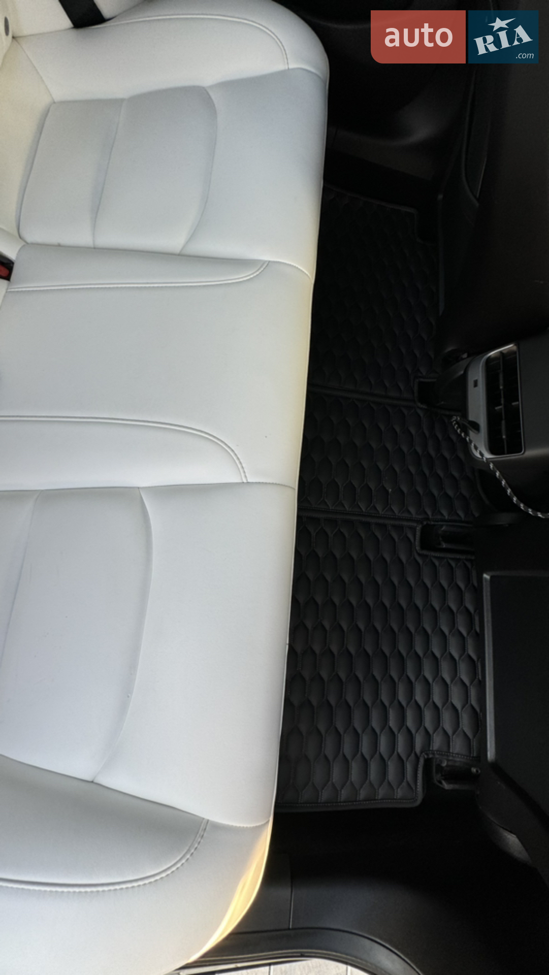 2019 Tesla Model 3 - мініатюра 15