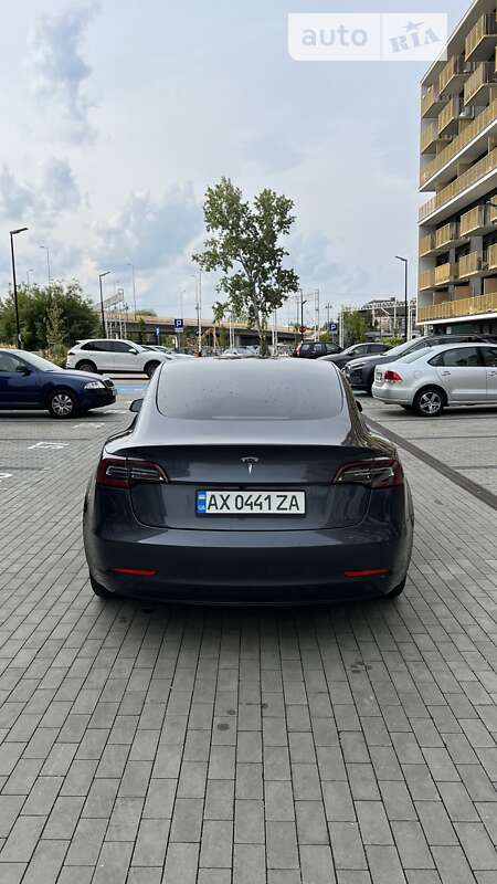 Седан Tesla Model 3 2021 в Харькове