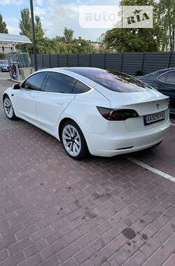 Седан Tesla Model 3 2018 в Черкассах