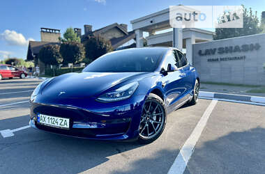 Седан Tesla Model 3 2021 в Харкові