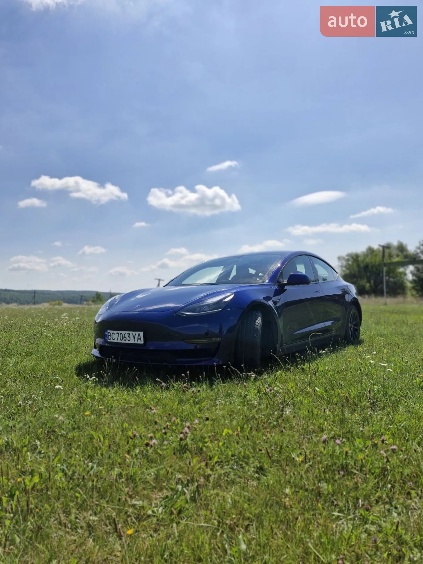 2022 Tesla Model 3 - фото 1