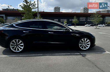 Седан Tesla Model 3 2018 в Киеве