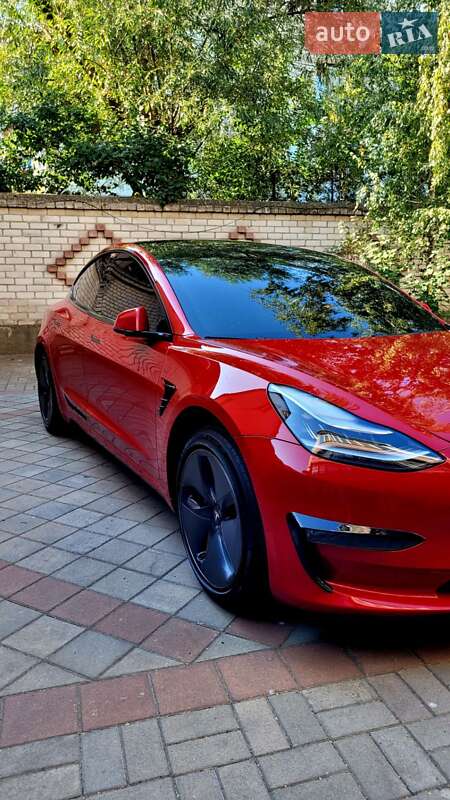 Tesla Model 3 2019