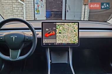 Седан Tesla Model 3 2019 в Николаеве