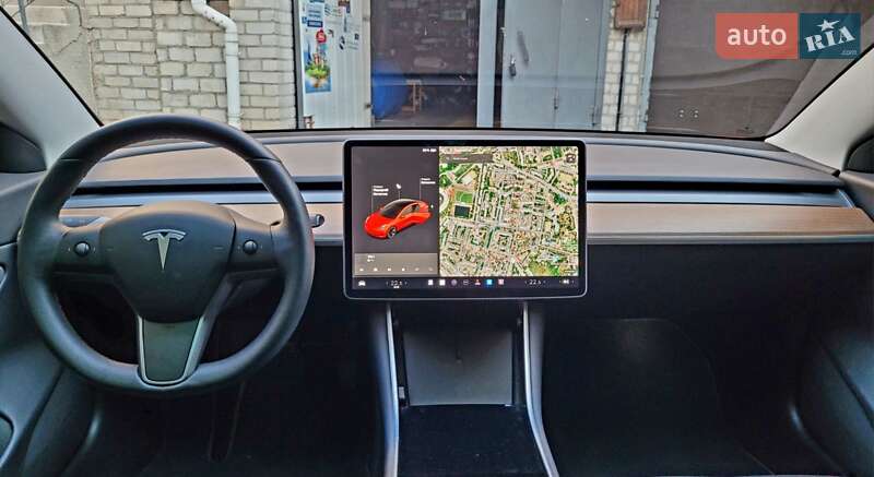 Седан Tesla Model 3 2019 в Николаеве