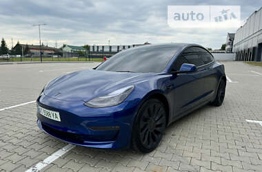 Седан Tesla Model 3 2023 в Ивано-Франковске